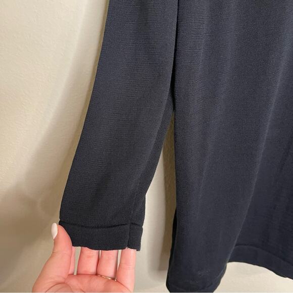 Fabiana Filippi Metallic Trim V-Neck Sweater Top in Navy Blue S - Picture 7 of 11